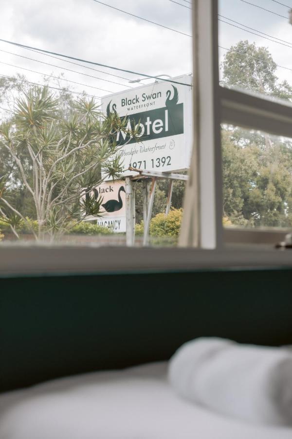 Black Swan Waterfront Motel (Adults Only) Swansea Zewnętrze zdjęcie